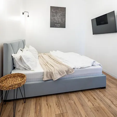 Apartment Romari туган барановського 30 *