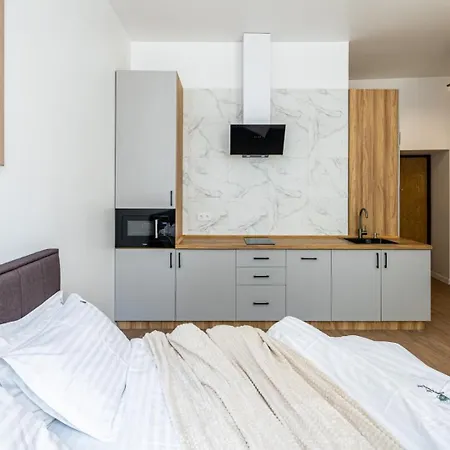 Romari туган барановського 30