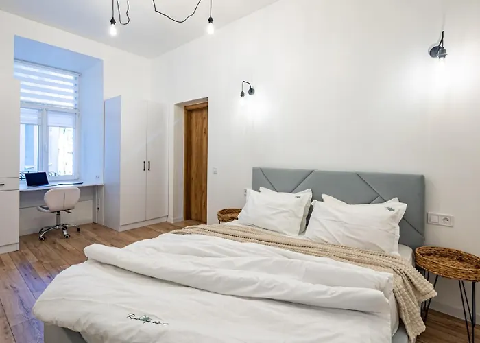 Romari туган барановського 30