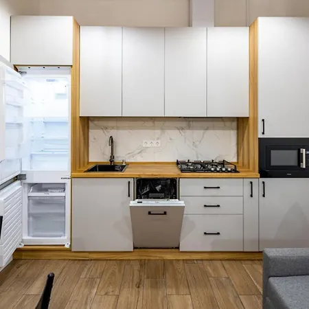 Romari туган барановського 30 Apartment *