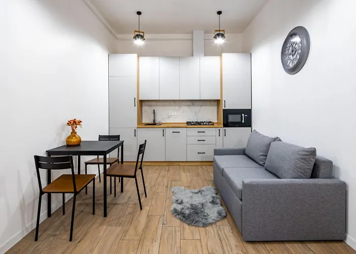 Apartment Romari туган барановського 30 *