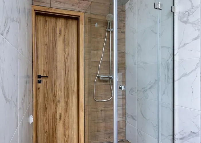 Romari туган барановського 30 Apartment